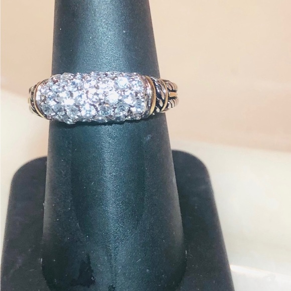 💕Beautiful White Round Cut Zircon Cluster Set Stones & Silver Rope Style Band. - Picture 2 of 11